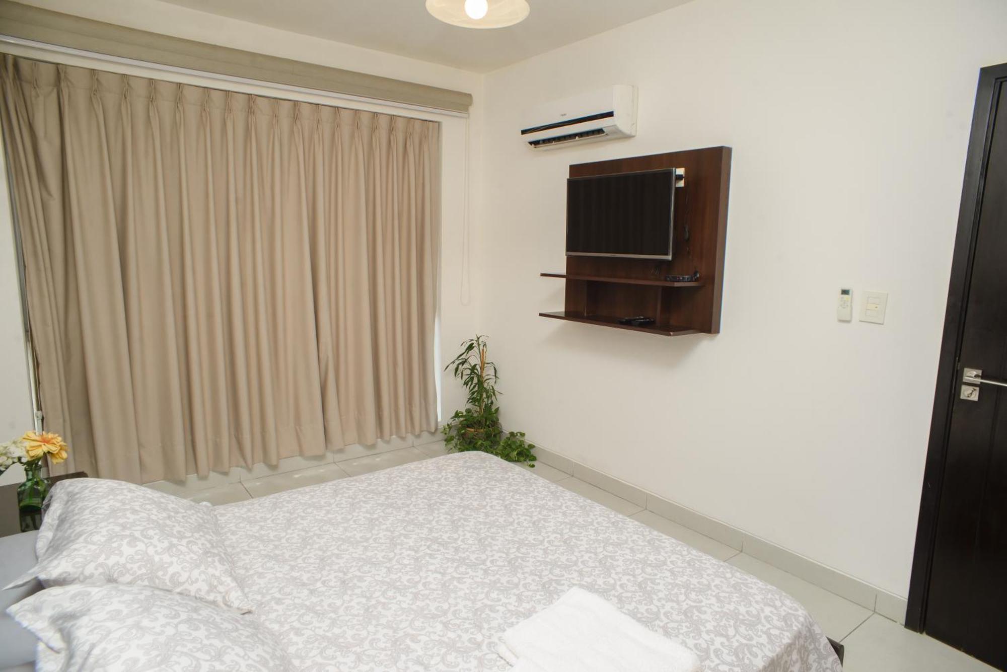 Downtown Apartments "Altos Del Sur" ซานตาครูซเดอลาเซียร์รา ภายนอก รูปภาพ